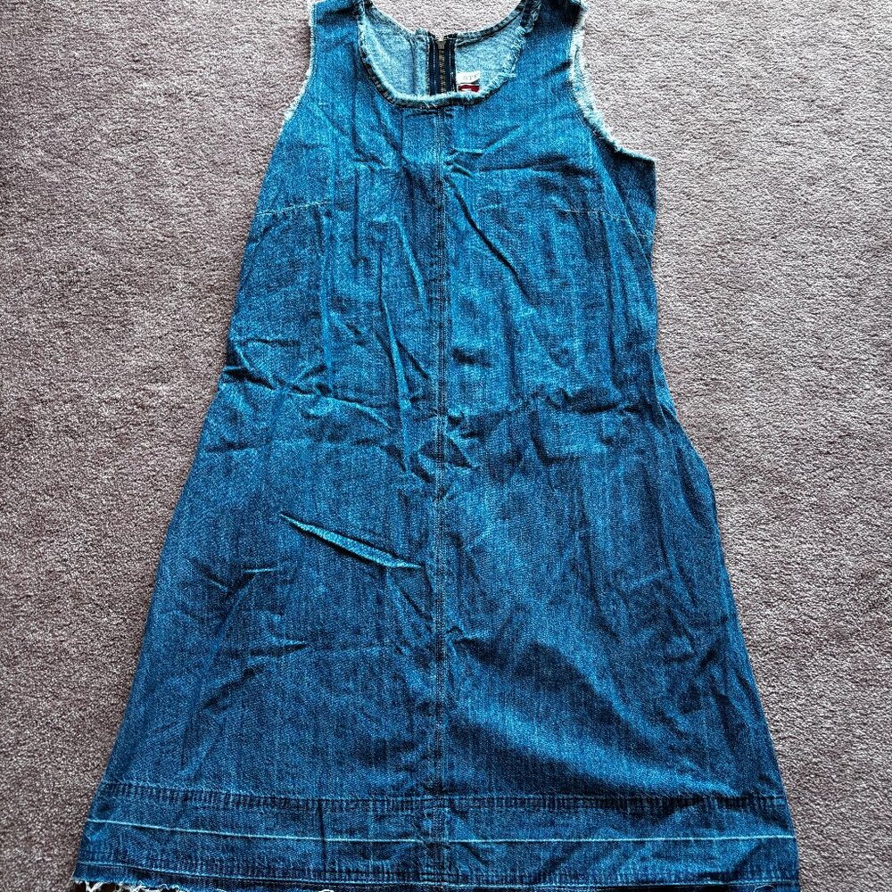 Stetson Soft, Flowy, lightweight Medium wash Denim Dress – Size Medium